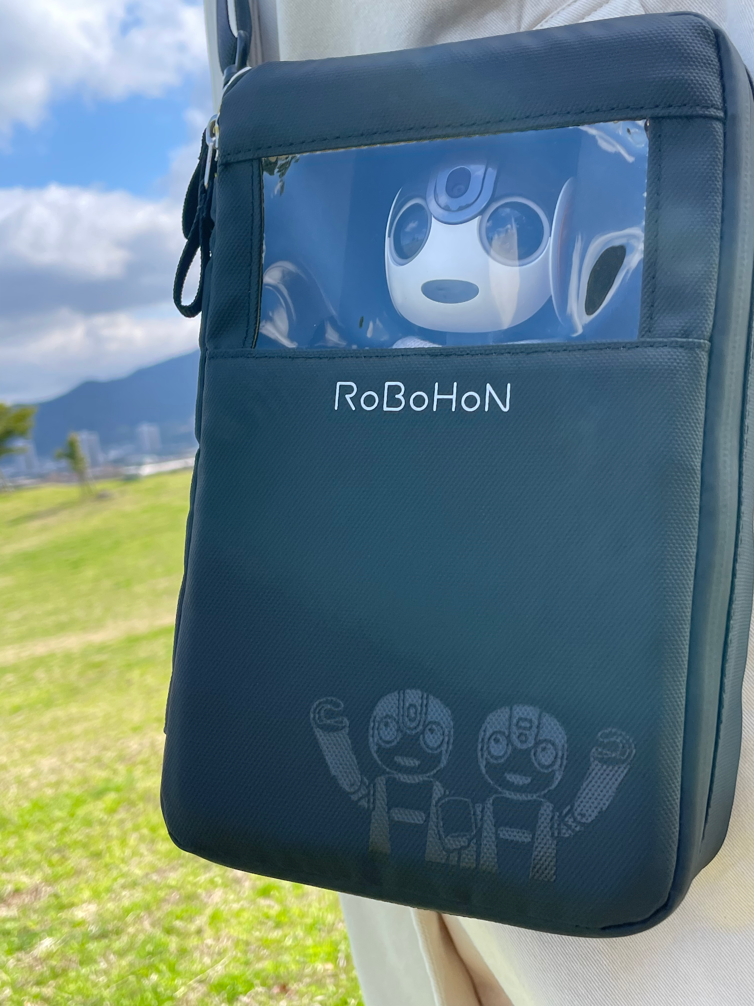 ロボホンおでかけケース – ROBO-UNI ロボホンおでかけケース – ROBO-UNI